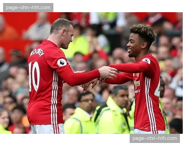 英格兰队公布世界杯初选大名单，曼联18岁小将首次入选成年国家队